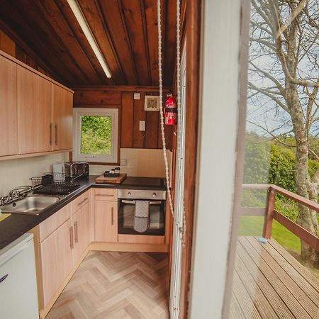 Timber Hill Self Catering Cedar Lodges Broad Haven Exterior foto