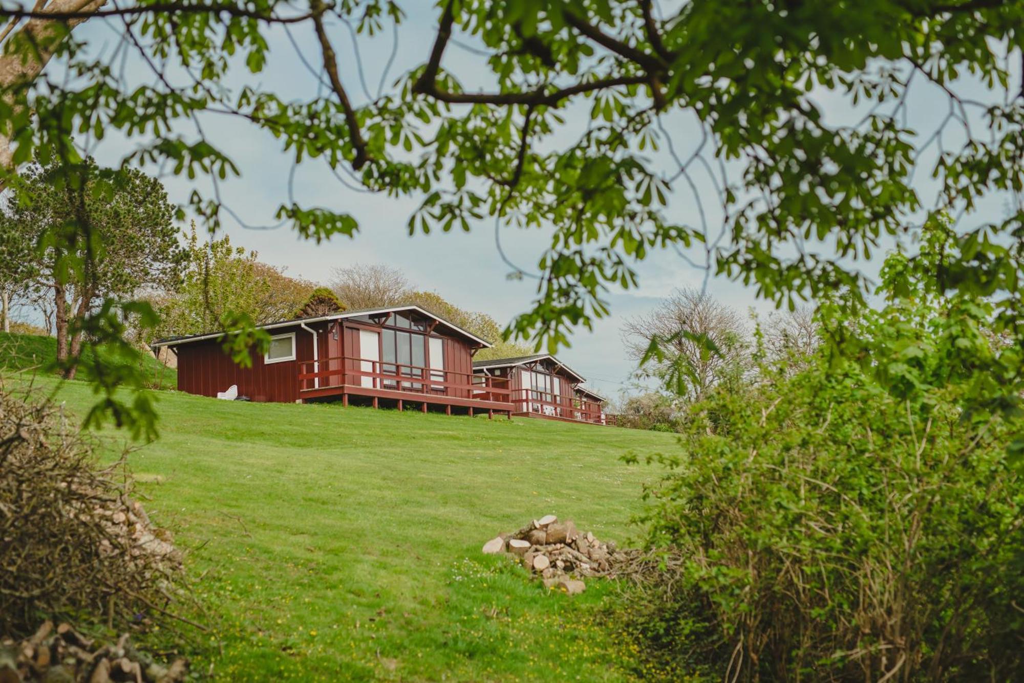 Timber Hill Self Catering Cedar Lodges Broad Haven Exterior foto